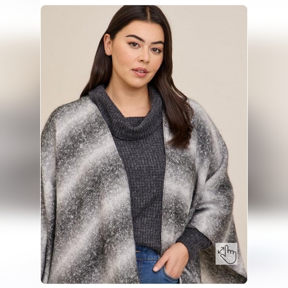 Torrid Ombre Ruana - Picture 5 of 5